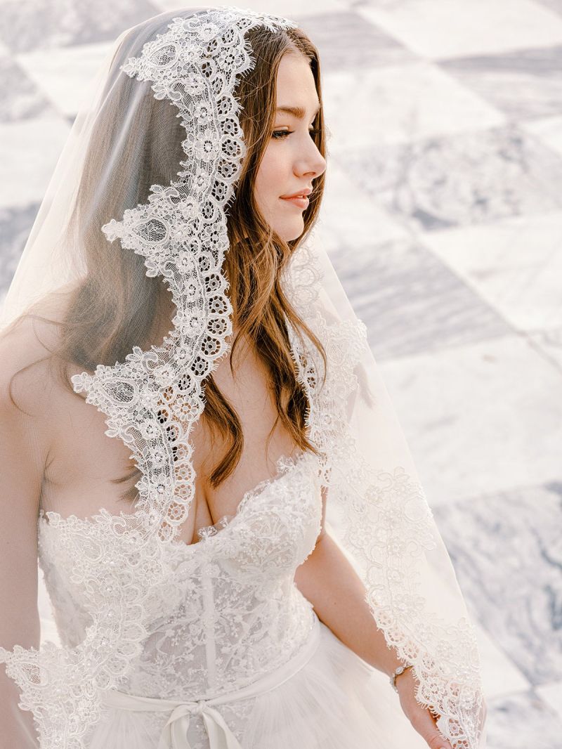 veils lace edge wedding