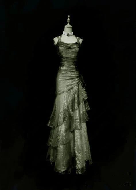 fancy dresses_Green/champagne Vintage Elegant Long Lace Ruffle prom dress Evening Dr