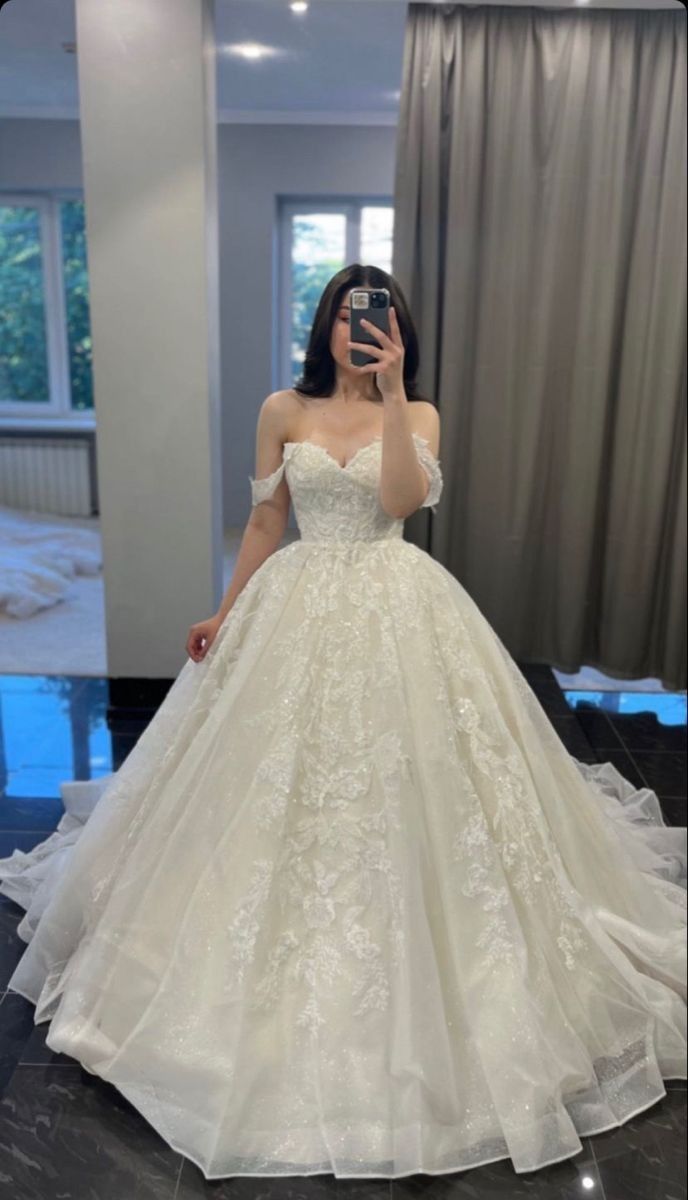 princess dresses_35+ Elegant Wedding Dresses With Off-Shoulder Sleeves