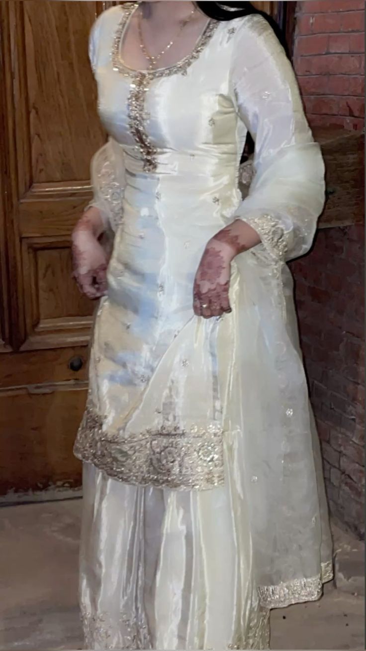 traditional dresses_Indian look