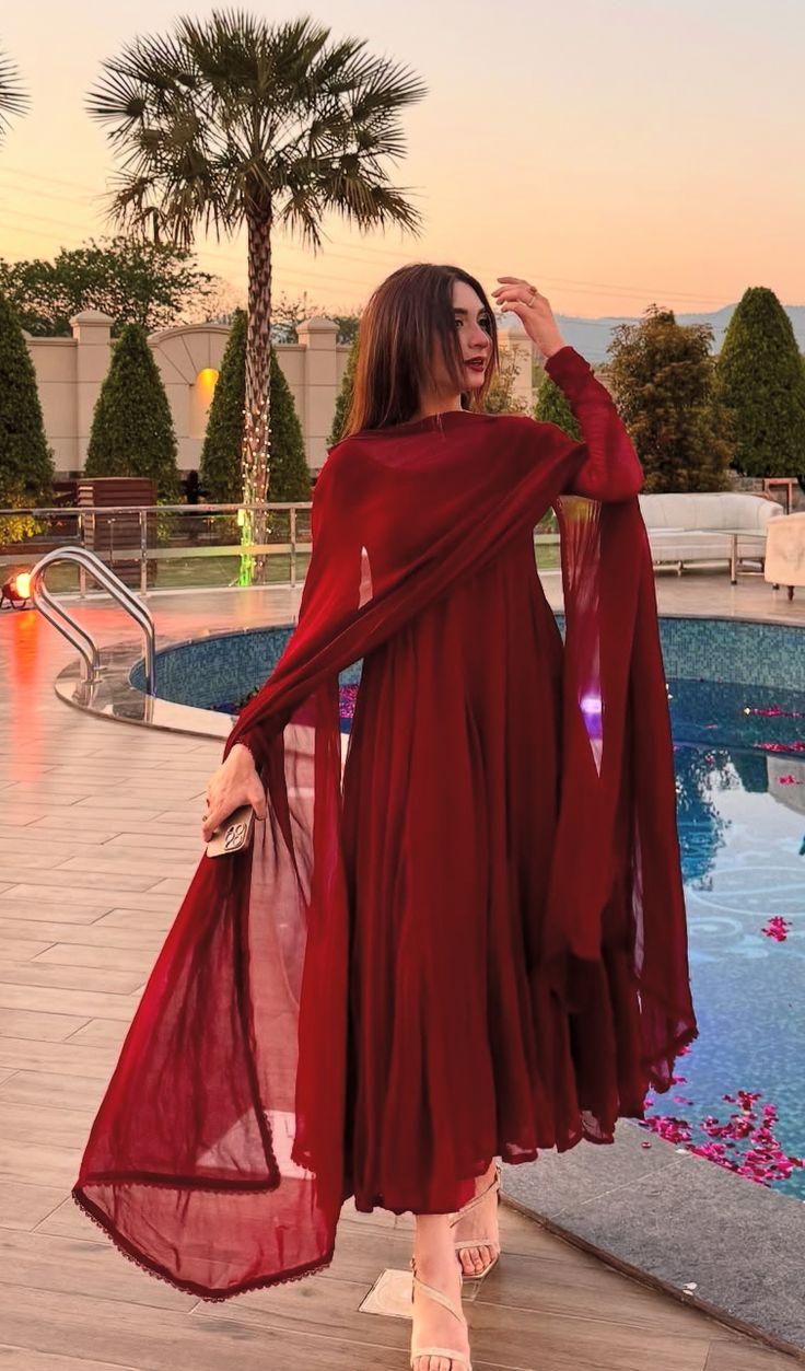 traditional dresses_Custom-made Indian festive Wedding Plain Flaired Anarkali Dupatta Woman Frock suit Set