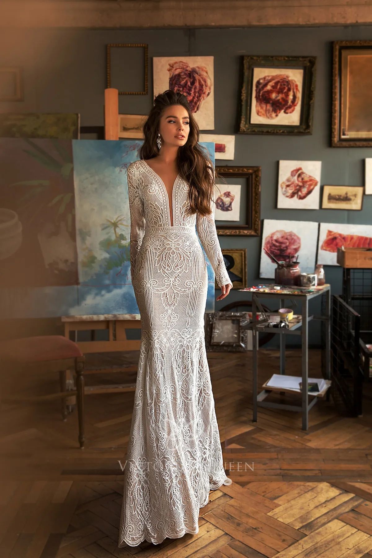 long sleeve dresses_Charming Deep V-neck Long Sleeve Lace Boho Bridal Dress