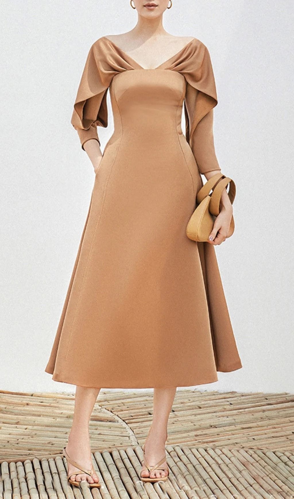 long sleeve dresses_Bethan V-Neck Long Sleeve Midi Dress