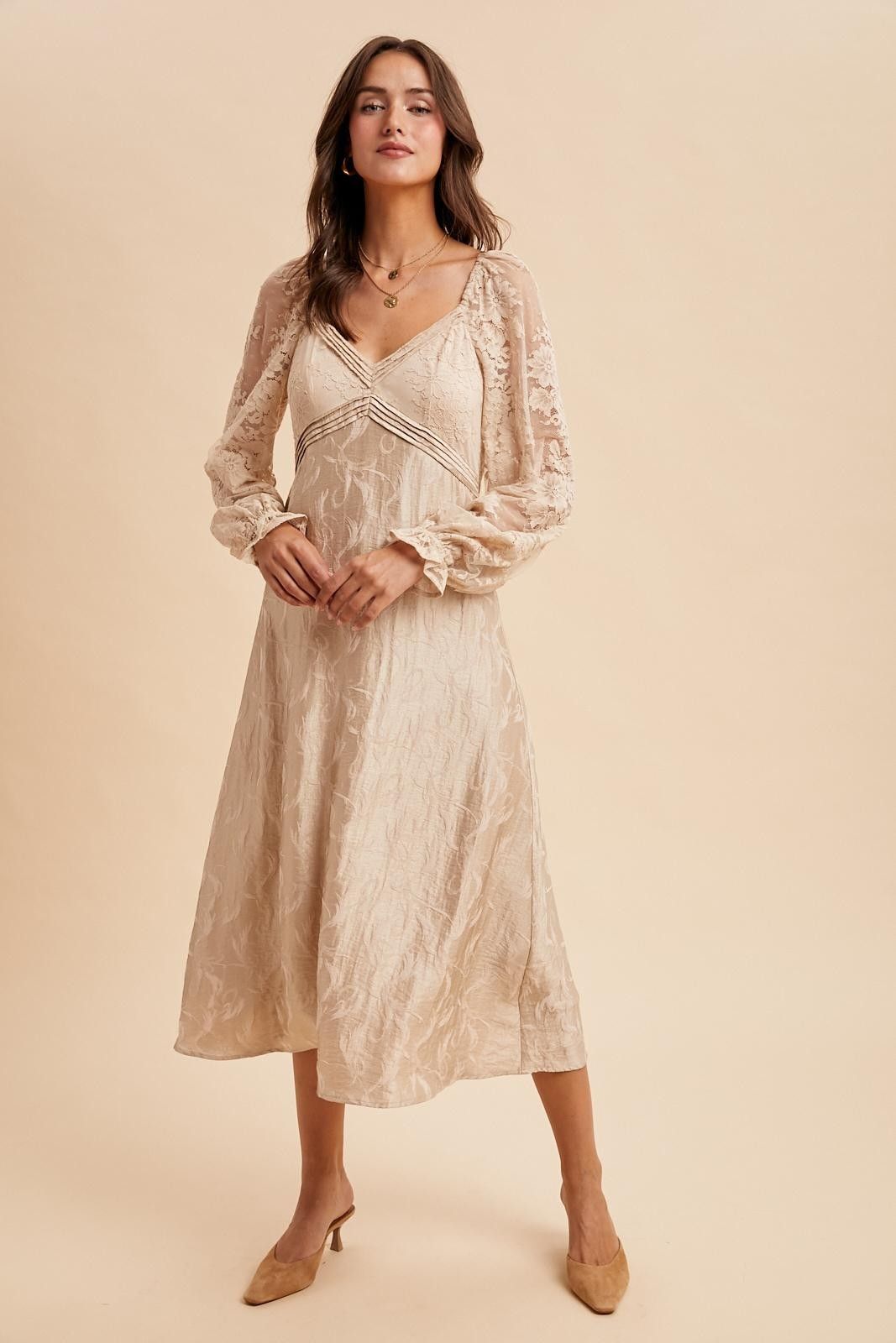 long sleeve dresses_Cream Lace Jacquard Long Sleeve Midi Dress