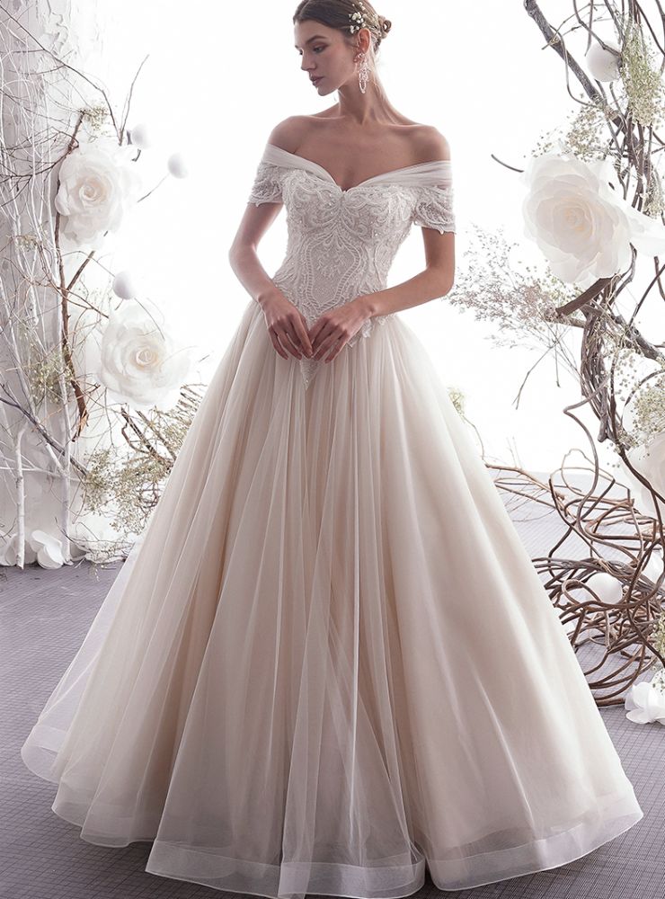 engagement dresses_Champagne Tulle Lace Appliuqes Off The Shoulder Floor Length Wedding Dress