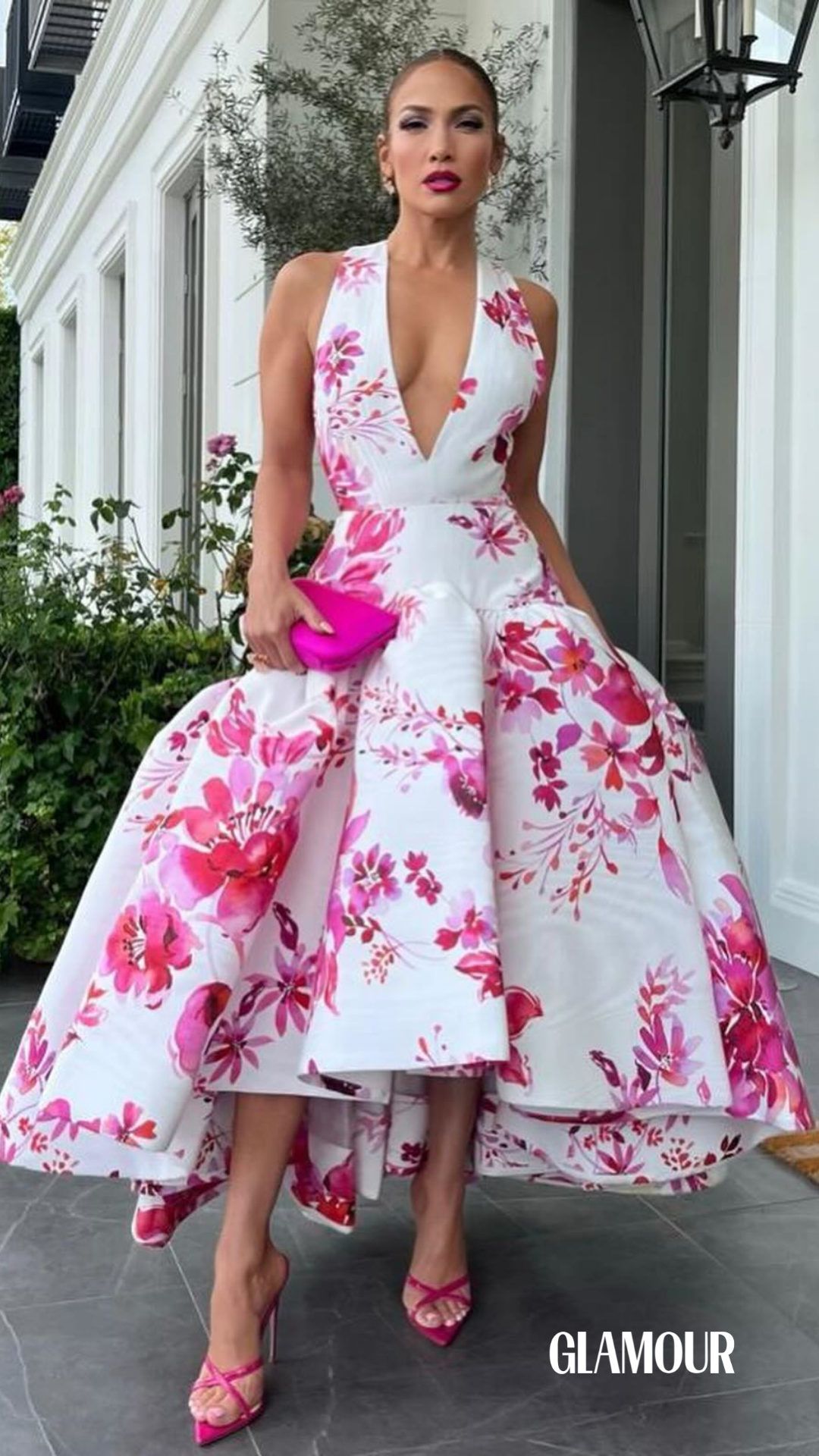 elegant dresses_Jennifer Lopez’s Makeup Look Breaks the Oldest Beauty Rule in the Book