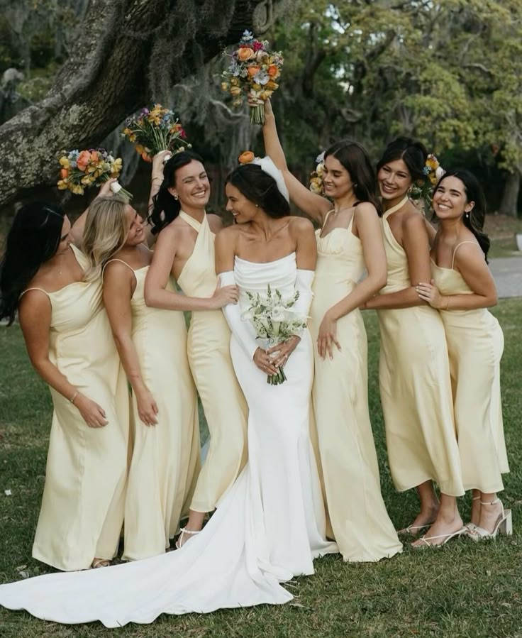 bridesmaid dresses_Pale Yellow