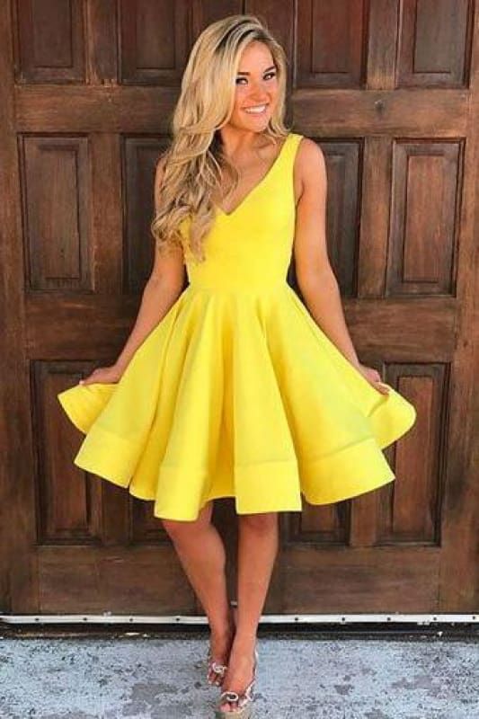 homecoming dresses_A-line Yellow V Neck Homecoming Cute Sleeveless Short Prom Dresses Party Dress