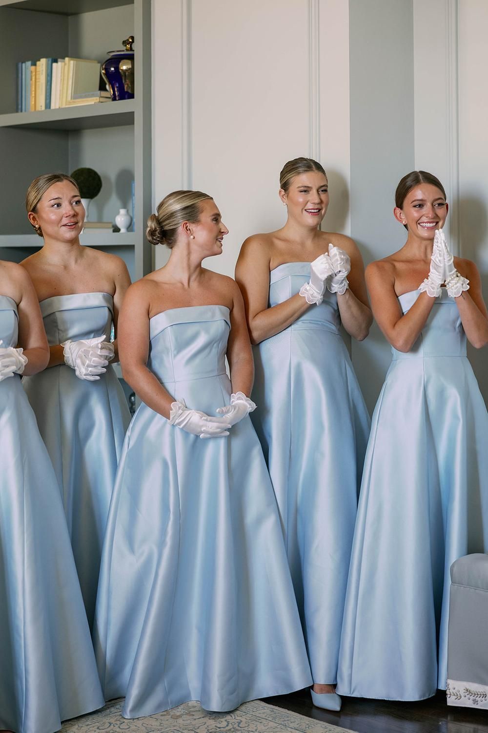 elegant dresses_Eye-Catching Blooms and Iconic Bridal Style at This Nashville Affair