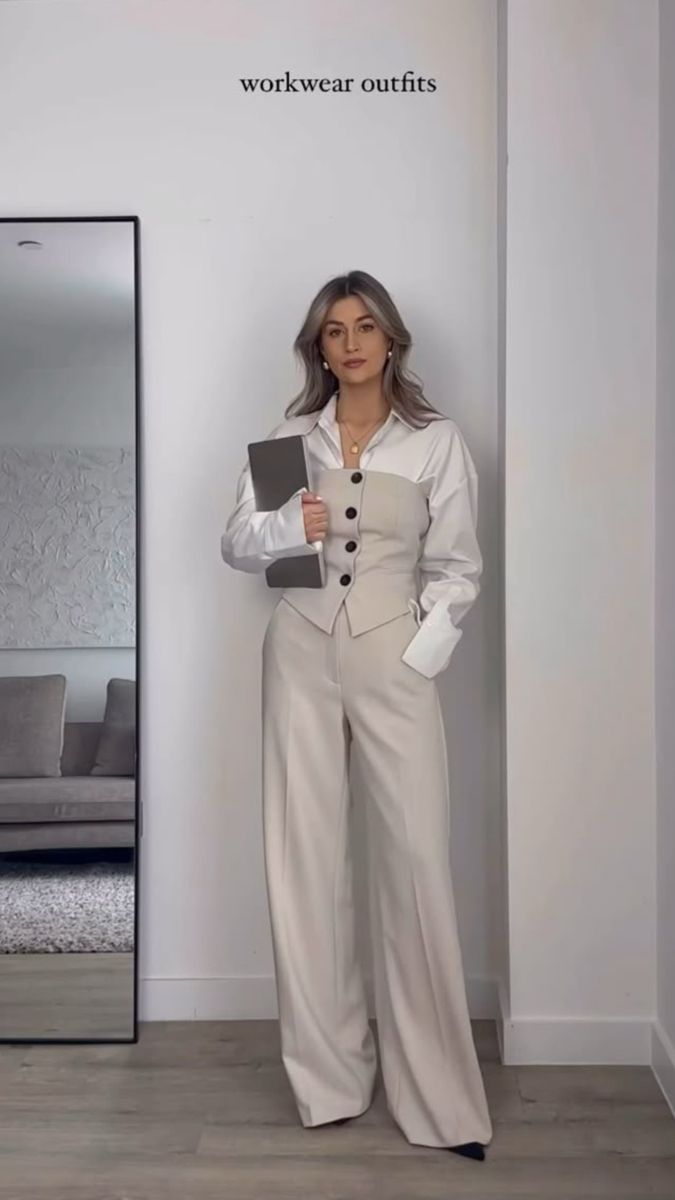 formal outfits_Worker outfit