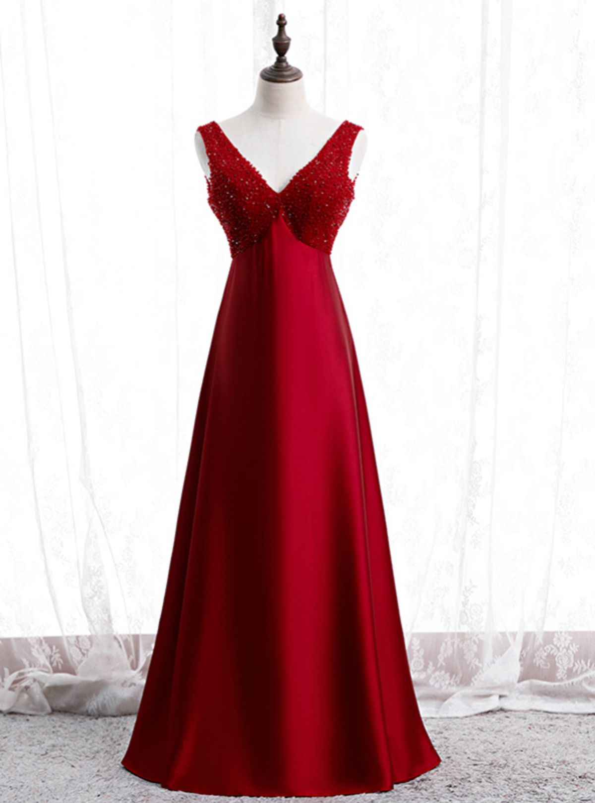 formal dresses_A-Line Burgundy High Wait Satin V-neck Beading Prom Dress