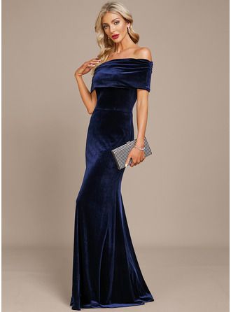 formal dresses_JJ's House Sheath/Column Off the Shoulder Floor-Length Velvet Evening Dress