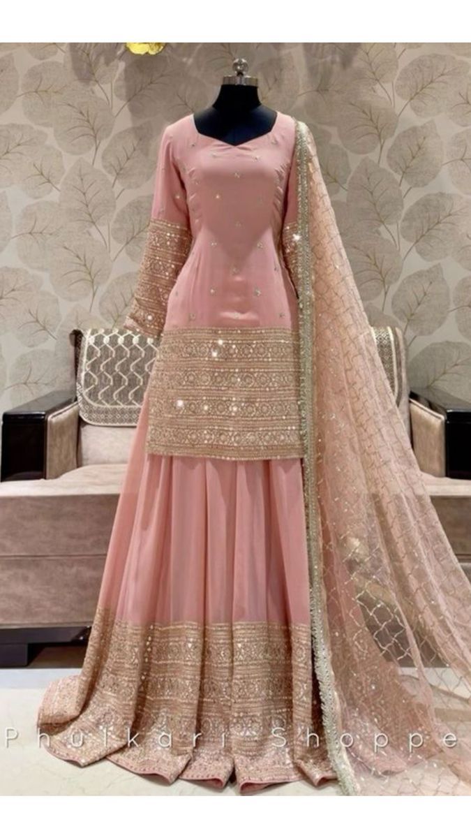 fancy dresses_Fashion